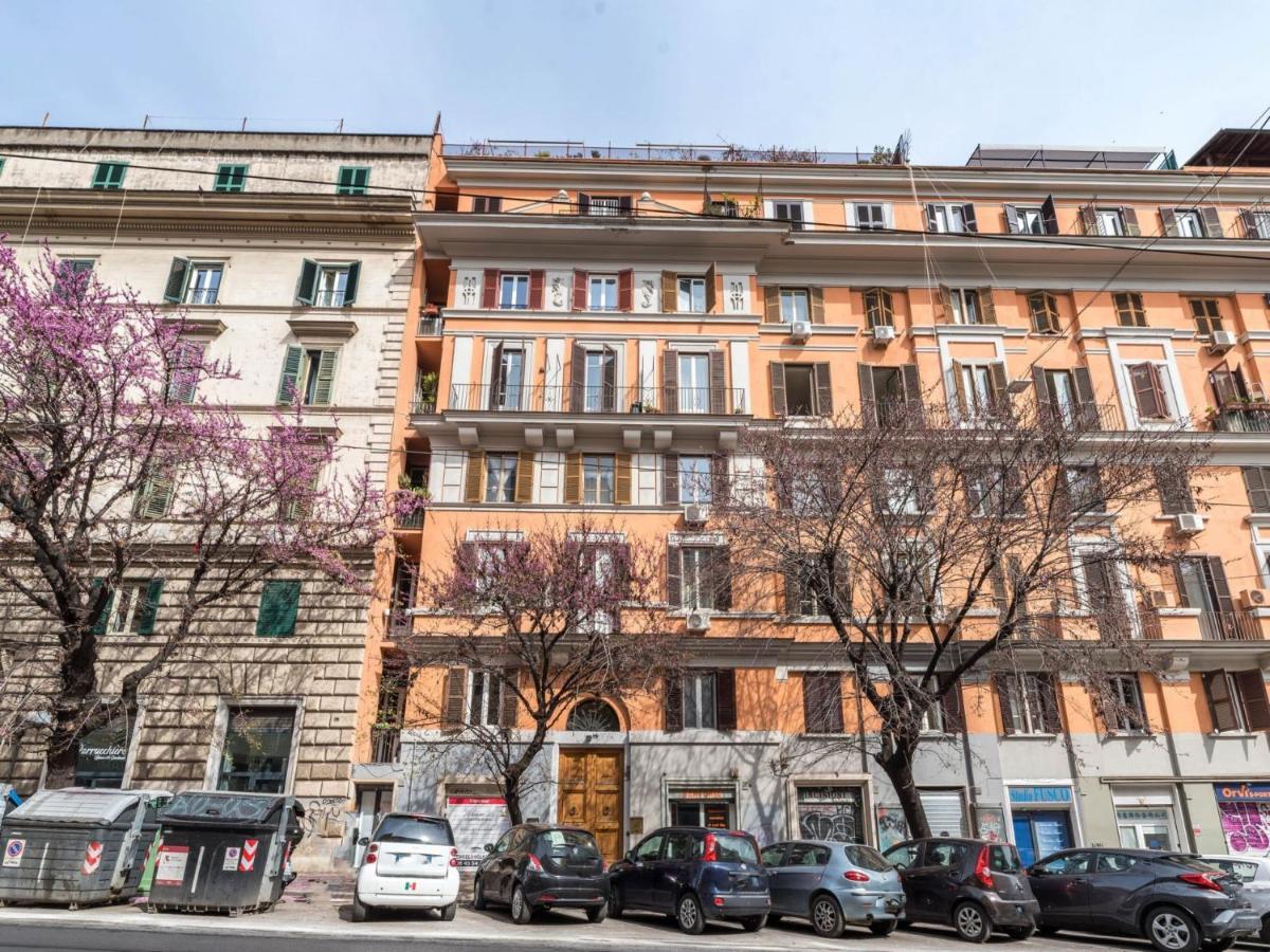 The Best Rent - Colourful Two-Bedroom Apartment Near Termini Station Rome Bagian luar foto